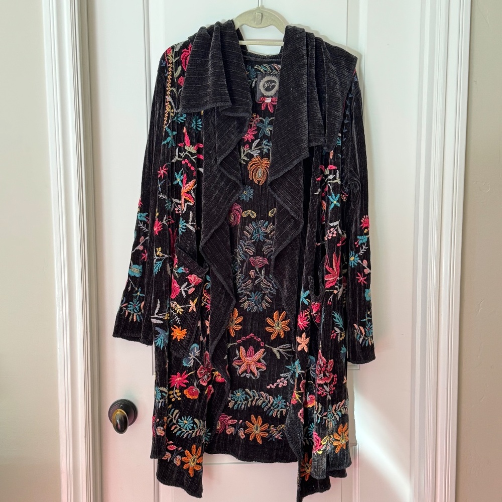 Johnny Was BIYA Leonne Wrap Cardigan Black Velour Knit Multi Color Embroidered